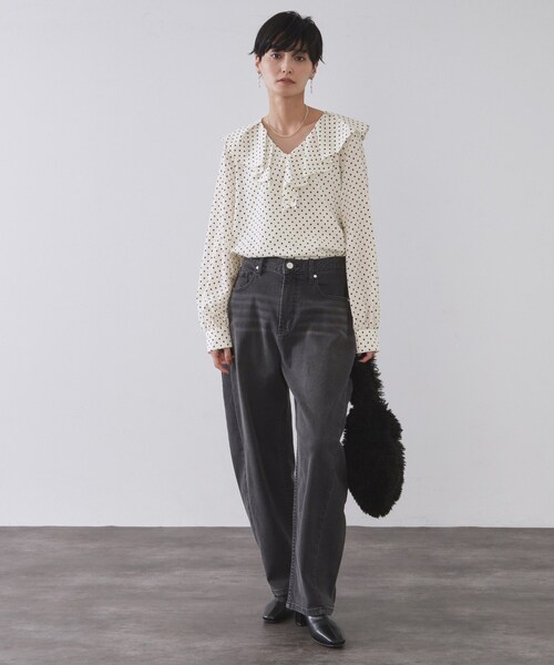 OPAQUE.CLIP（オペークドットクリップ）の「ドットプリントラッフルブラウス【洗濯機OK】（シャツ/ブラウス・レディース・ホワイト系3/ブラック系・38/40/36）」の4枚目の写真