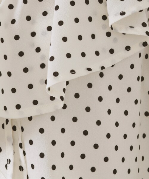 OPAQUE.CLIP（オペークドットクリップ）の「ドットプリントラッフルブラウス【洗濯機OK】（シャツ/ブラウス・レディース・ホワイト系3/ブラック系・38/40/36）」の6枚目の写真