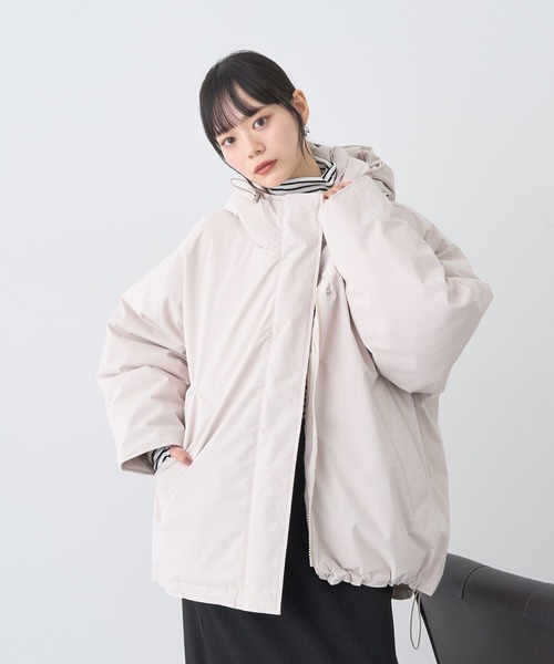 earth music&ecology（アースミュージックアンドエコロジー）の「【防風/2025AW】フーデットパファーコート（ダウンジャケット/コート・レディース・アイボリー/ブラック/ベージュ・L/M）」の9枚目の写真