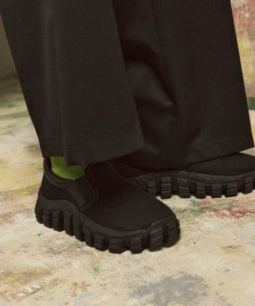 MAISON SPECIAL（メゾンスペシャル）の「《UNISEX》【SPECIAL SHOES FACTORY COLLABORATION】Rattling Sole Slip-on/ラトリングソールスリッポン【MAISON SPECIAL/メゾンスペシャル】（スニーカー・メンズ・マルチ/ブラック・28.5/25.5/26.5/27.5）」の10枚目の写真
