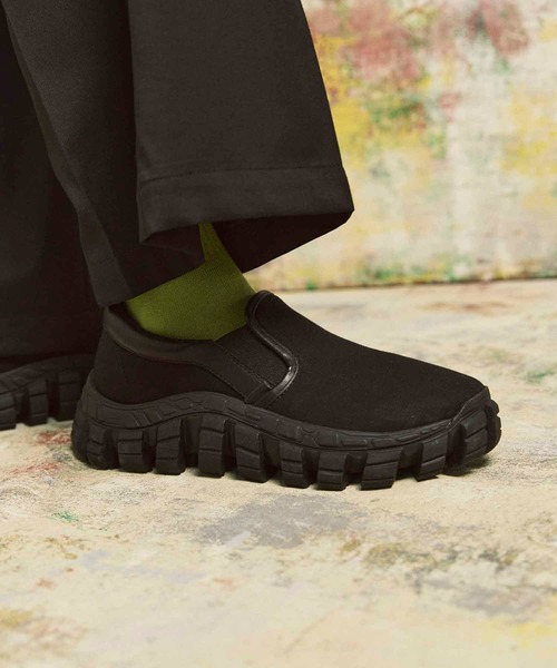 MAISON SPECIAL（メゾンスペシャル）の「《UNISEX》【SPECIAL SHOES FACTORY COLLABORATION】Rattling Sole Slip-on/ラトリングソールスリッポン【MAISON SPECIAL/メゾンスペシャル】（スニーカー・メンズ・マルチ/ブラック・28.5/25.5/26.5/27.5）」の9枚目の写真
