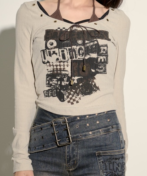 .KOM(ドットコム)の「『.KOM/ドットケーオーエム』UKロックプリントフェイクレイヤード長袖Tシャツ【GC】(Tシャツ/カットソー・レディース・グリーン/グレー/カーキ/ブラック・S)」の3枚目の写真