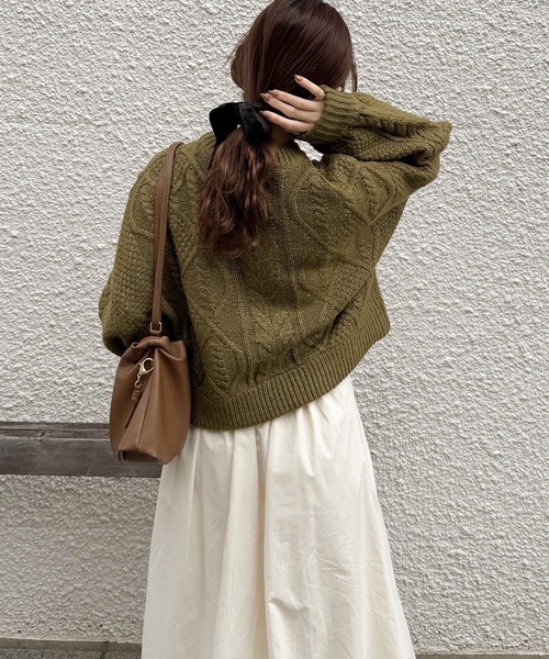 OLUN(オルン)の「nuance gather shoulder bag/ニュアンスギャザーショルダーバッグ(ショルダーバッグ・レディース・ブラウン/ブラック/ベージュ・FREE)」の5枚目の写真