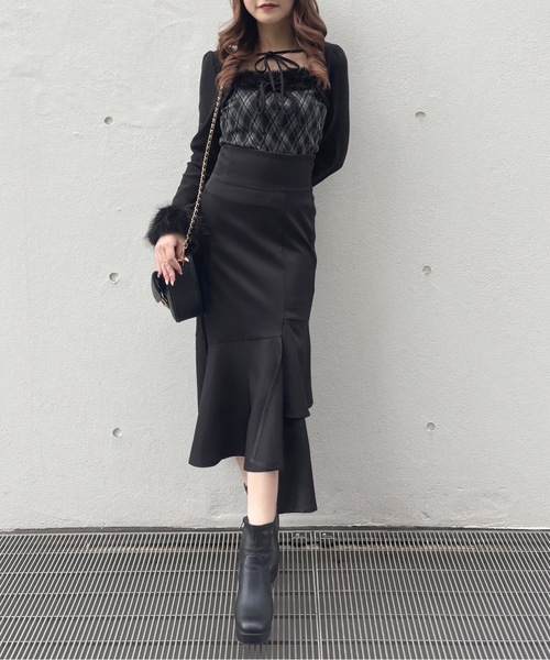 one way(ワンウェイ)の「ファー付きボレロ風トップス(Tシャツ/カットソー・レディース・ブラック系その他/ブラウン系その他/グレー系その他/ベージュ系その他/ライトグレー・FREE)」の11枚目の写真