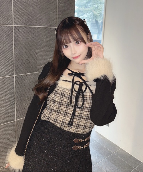 one way(ワンウェイ)の「ファー付きボレロ風トップス(Tシャツ/カットソー・レディース・ブラック系その他/ブラウン系その他/グレー系その他/ベージュ系その他/ライトグレー・FREE)」の13枚目の写真