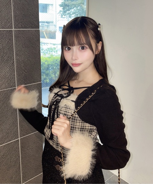 one way(ワンウェイ)の「ファー付きボレロ風トップス(Tシャツ/カットソー・レディース・ブラック系その他/ブラウン系その他/グレー系その他/ベージュ系その他/ライトグレー・FREE)」の17枚目の写真