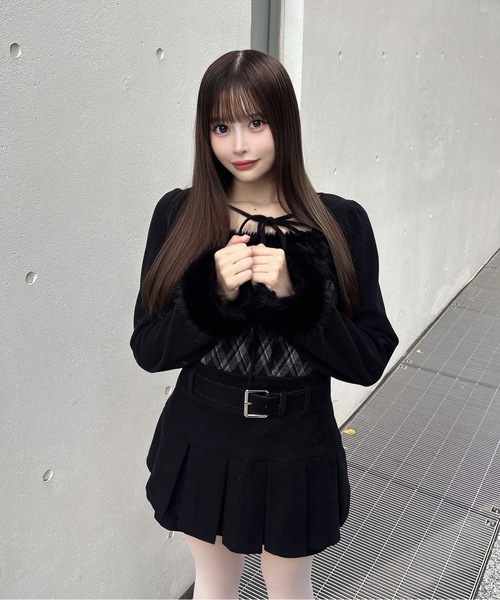 oneway ファー付きボレロ風トップス ブラック系その他 ヲタク 参戦服 ファー付きボレロ風トップス（Tシャツ/カットソー）｜one way