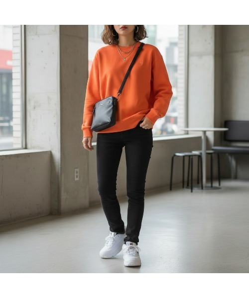 FILA（フィラ）の「Big graphic Sweatshirt（スウェット・レディース・ブラック/ライトブルー/オレンジ・S/M/L/XL）」の16枚目の写真