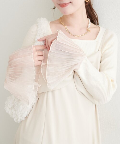 natural couture(ナチュラルクチュール)の「【WEB限定】袖フリルニット(ニット/セーター・レディース・ブラック/アイボリー/ブラウン・FREE)」の4枚目の写真