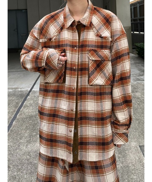 ELCHELE(エルチェレ)の「BLOUSING CHECK SHIRT(シャツ/ブラウス・レディース・ブラウン/グリーン/ブルー・FREE)」の12枚目の写真