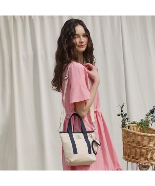 LAP（ラップ）の「EVERYDAY CANVAS TOTE BAG AR7AB401（トートバッグ・レディース・ネイビー/レッド・FREE）」の13枚目の写真