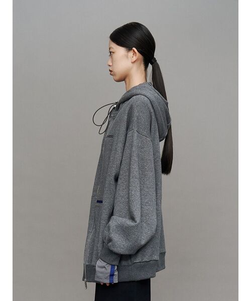 UN3D.（アンスリード）の「ARM COVER DOCKING ZIPUP HOODIE / アームカバードッキングジップアップフーディー（パーカー・レディース・ホワイト/ブラック/グレー・44/38）」の5枚目の写真