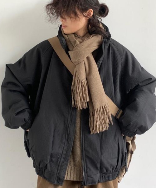 SHEPP(シープ)の「ハイネックパデッドブルゾン 中綿ジャケット(ブルゾン・メンズ・ブラック/カーキ/ブラウン・M/L)」の10枚目の写真