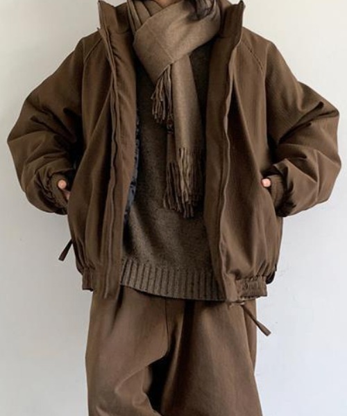 SHEPP(シープ)の「ハイネックパデッドブルゾン 中綿ジャケット(ブルゾン・メンズ・ブラック/カーキ/ブラウン・M/L)」の7枚目の写真
