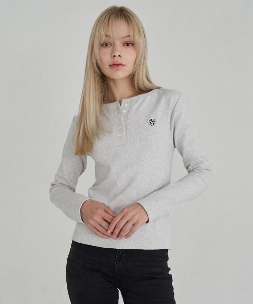 5OML(オーオーエムエル)の「ボタンリブロングスリーブ(ホワイトメランジ)(Tシャツ/カットソー・レディース・ライトホワイト・MEDIUM/LARGE)」の3枚目の写真
