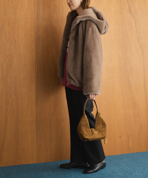 SLOBE IENA(スローブイエナ)の「《WEB限定/追加》FAKEファーフードブルゾン(その他アウター・レディース・ブラウン/ベージュ・FREE)」の17枚目の写真