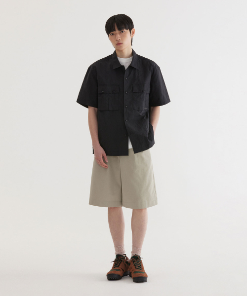 COVERNAT（カバーナット）の「ナイロンパティグハーフシャツブラック（シャツ/ブラウス・レディース・その他・XX-LARGE/SMALL/MEDIUM/LARGE/X-LARGE）」の5枚目の写真