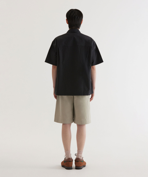 COVERNAT（カバーナット）の「ナイロンパティグハーフシャツブラック（シャツ/ブラウス・レディース・その他・XX-LARGE/SMALL/MEDIUM/LARGE/X-LARGE）」の3枚目の写真