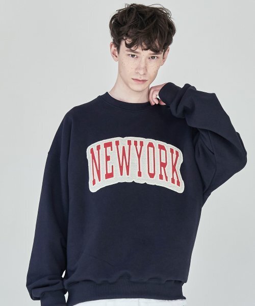 PAPERBOY（ペーパーボーイ）の「チェーンニューヨークスウェットシャツ-ネイビー（スウェット・レディース・その他・LARGE/MEDIUM/SMALL/X-LARGE）」の2枚目の写真