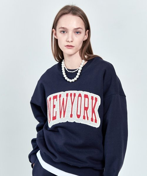 PAPERBOY（ペーパーボーイ）の「チェーンニューヨークスウェットシャツ-ネイビー（スウェット・レディース・その他・LARGE/MEDIUM/SMALL/X-LARGE）」の3枚目の写真