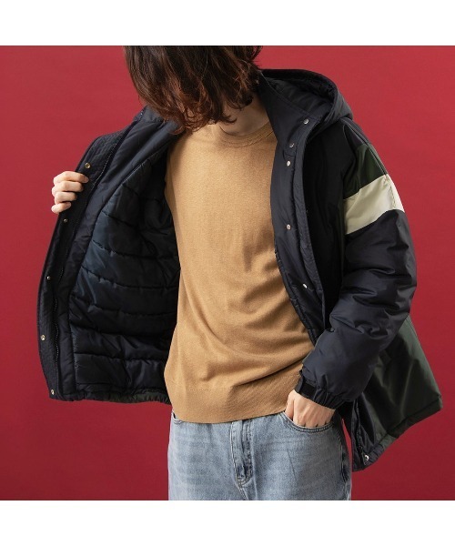 Reebok（リーボック）の「Padded Jacket REBOOT 90’s（ダウンジャケット/コート・メンズ・ネイビー/ブラック×ブルー/ブラック・LARGE/MEDIUM/SMALL/X-LARGE）」の15枚目の写真