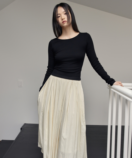 38COMEONCOMMON(38カモンコモン)の「Ribbed Boat-neck Slim T-Shirts (Black)(Tシャツ/カットソー・レディース・その他・FREE)」の2枚目の写真
