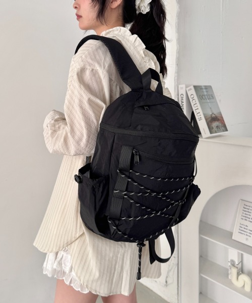 Loueme(ルエム)の「ドローコードバックパック(バックパック/リュック・レディース・ブラック/ライトブルー/ライトグレー/ピンク・FREE)」の1枚目の写真