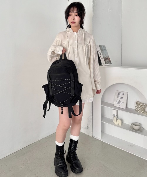Loueme(ルエム)の「ドローコードバックパック(バックパック/リュック・レディース・ブラック/ライトブルー/ライトグレー/ピンク・FREE)」の21枚目の写真