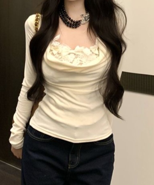 ViViDAY(ビビデー)の「【2点セット】リボンレースキャミ+ワンショルダーカットソー(Tシャツ/カットソー・レディース・ホワイト/ブラック/グレー・M)」の2枚目の写真