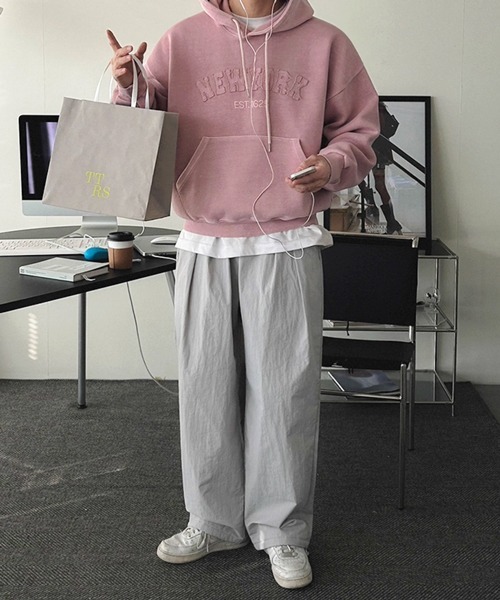 NOWLE(ノウル)の「【NOWLE】立体アーチロゴ プルオーバー パーカー NEW YORK(パーカー・メンズ・スモークピンク/グレイッシュブルー・X-LARGE/LARGE/MEDIUM)」の7枚目の写真