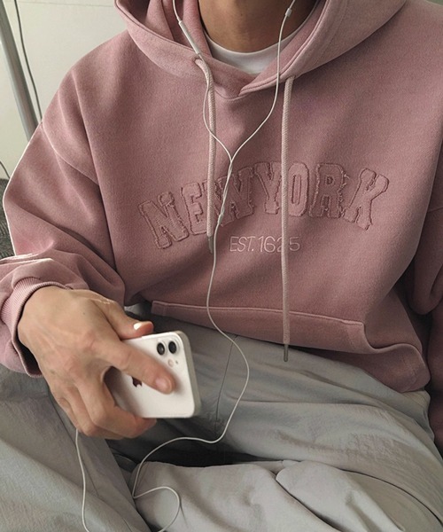 NOWLE(ノウル)の「【NOWLE】立体アーチロゴ プルオーバー パーカー NEW YORK(パーカー・メンズ・スモークピンク/グレイッシュブルー・X-LARGE/LARGE/MEDIUM)」の11枚目の写真