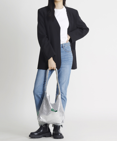 GREEN STUFF（グリーンスタッフ）の「seem full bag 62 - glitter texture silver（ショルダーバッグ・レディース・その他・FREE）」の4枚目の写真