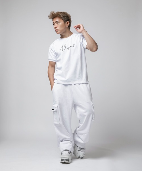 VANQUISH（ヴァンキッシュ）の「VANQUISH / ヴァンキッシュ Handwritten Design Shoulder Pads 半袖Tシャツ（Tシャツ/カットソー・メンズ・ブラック/ホワイト・M/L/XL）」の4枚目の写真