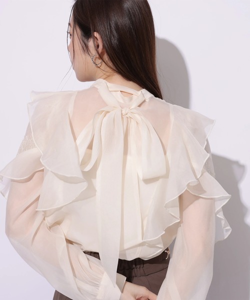 Rirandture(リランドチュール)の「レースラッフルエアリーブラウス(シャツ/ブラウス・レディース・オフホワイト・2)」の8枚目の写真