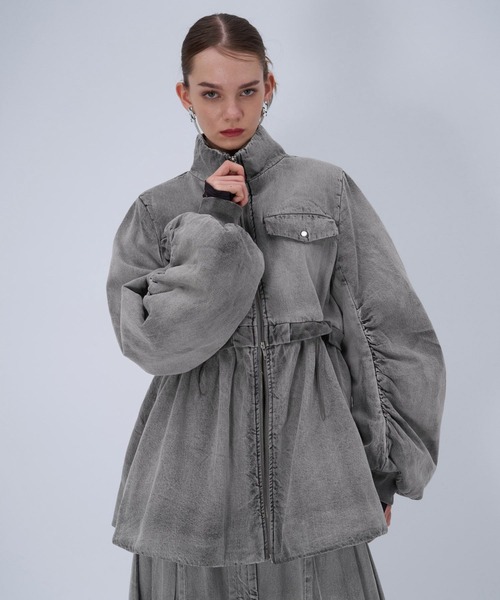 HARE(ハレ)の「MA-1ライクペプラムブルゾン(HARE)(ブルゾン・レディース・ブラック/グレー・FREE)」の17枚目の写真