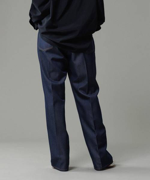 ADAM ET ROPE'(アダムエロペ)の「【NIKKE】ストレート デニム スラックス / ADAM ET ROPE' JEANS -IMAG-(スラックス・メンズ・ブラック系その他2/ブラック/ネイビー・XL/L/M/S)」の22枚目の写真
