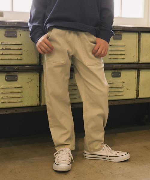 GLOBAL WORK（グローバルワーク）の「スゴラクストレッチベイカーパンツ/625173（デニムパンツ・キッズ・ブラウン/ブルー/グレイッシュベージュ/ベージュ・160cm/150cm/140cm/130cm）」の2枚目の写真