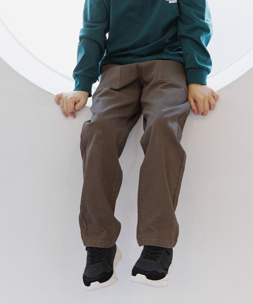 GLOBAL WORK（グローバルワーク）の「スゴラクストレッチベイカーパンツ/625173（デニムパンツ・キッズ・ブラウン/ブルー/グレイッシュベージュ/ベージュ・160cm/150cm/140cm/130cm）」の21枚目の写真