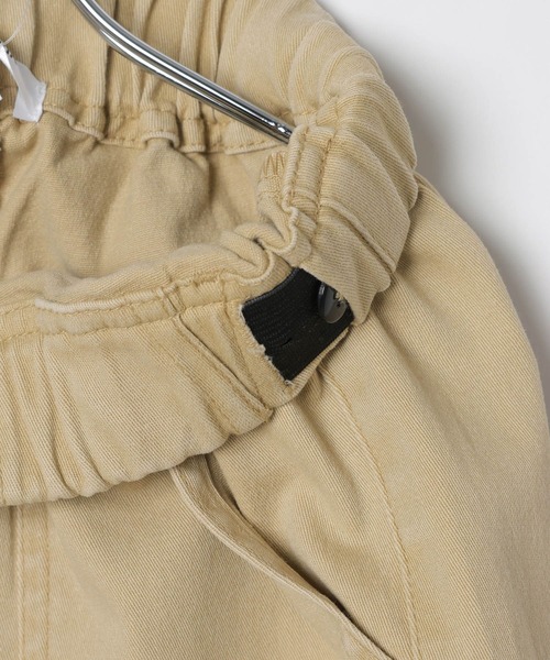 GLOBAL WORK（グローバルワーク）の「スゴラクストレッチベイカーパンツ/625173（デニムパンツ・キッズ・ブラウン/ブルー/グレイッシュベージュ/ベージュ・160cm/150cm/140cm/130cm）」の14枚目の写真