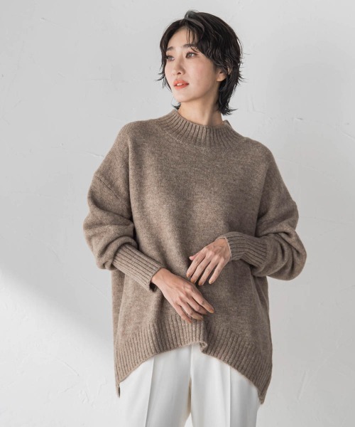la.f…(ラエフ)の「【WEB限定】”毎日頼れる”ゆったりモックネックニット(ニット/セーター・レディース・キャメル/レッド/イエロー/チャコールグレー・9号)」の1枚目の写真