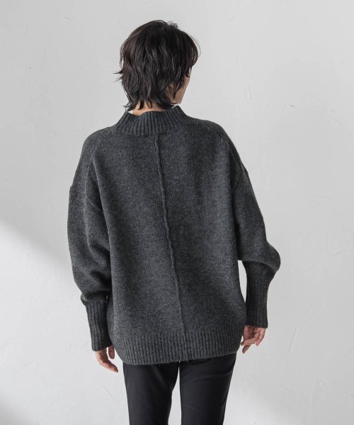 la.f…(ラエフ)の「【WEB限定】”毎日頼れる”ゆったりモックネックニット(ニット/セーター・レディース・キャメル/レッド/イエロー/チャコールグレー・9号)」の18枚目の写真