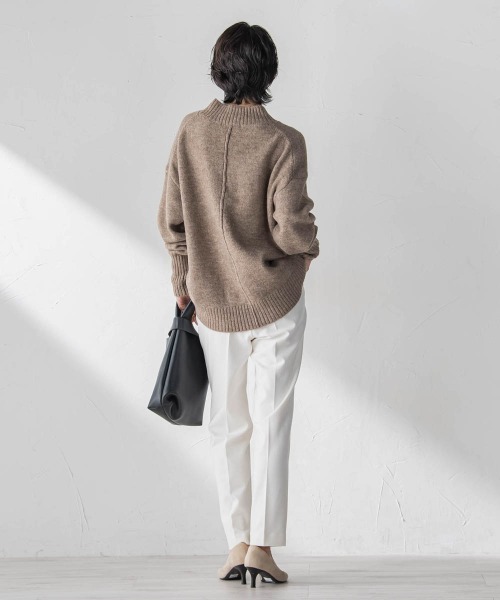 la.f…(ラエフ)の「【WEB限定】”毎日頼れる”ゆったりモックネックニット(ニット/セーター・レディース・キャメル/レッド/イエロー/チャコールグレー・9号)」の9枚目の写真