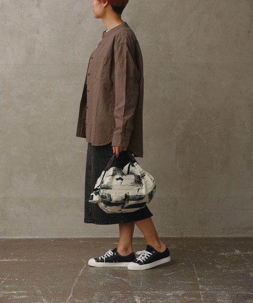 Shupatto（シュパット）の「マーナ(marna) Shupatto パッカブルバッグ 8L 一気にたためる（エコバッグ/サブバッグ・レディース・ホワイト×ブラック・S）」の3枚目の写真