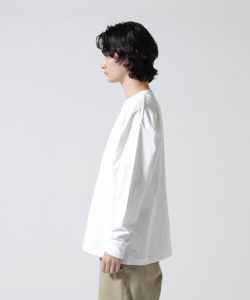 ATON(エイトン)の「ATON (エイトン)12/- AIR SPINNING | LOOSE FIT LONG SLEEVE T-SHIRT(Tシャツ/カットソー・メンズ・ホワイト/ブラック・2/4/6)」の16枚目の写真