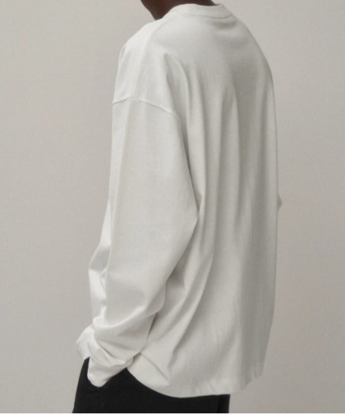 ATON(エイトン)の「ATON (エイトン)12/- AIR SPINNING | LOOSE FIT LONG SLEEVE T-SHIRT(Tシャツ/カットソー・メンズ・ブラック/ホワイト・2/4/6)」の4枚目の写真