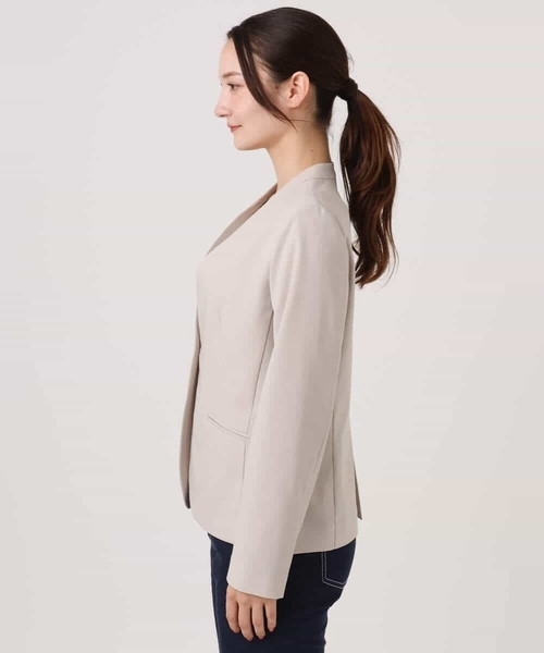 MK MICHEL KLEIN（エムケーミッシェルクラン）の「ドライタッチストレッチ カラーレスジャケット/イージーケア/洗える（ノーカラージャケット・レディース・ネイビー/グレイッシュベージュ・38/40）」の13枚目の写真