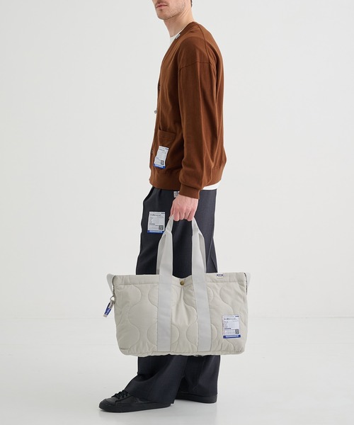 In・stru(men-tal).(インストルメンタル)の「【MIHARAYASUHIRO/ミハラヤスヒロ】RIPSTOP QUILT 2WAY BAG/in・stru(men-tal).【A4対応・軽量2WAY・PC収納可】(ショルダーバッグ・メンズ・ブラック/グレー・FREE)」の7枚目の写真