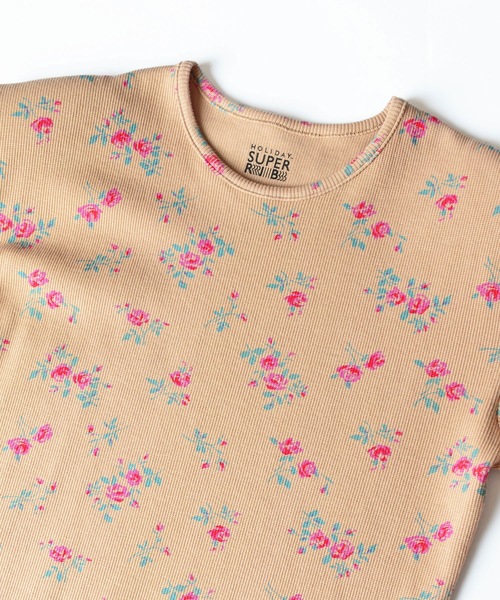 HOLIDAY(ホリデイ)の「SUPER RIB PADDED SHOULDER L/S DRESS (FLOWER) スーパーリブパディッドショルダーロングスリーブドレス (フラワー)(ワンピース・レディース・ベージュ・ONE SIZE)」の6枚目の写真