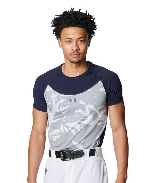 UNDER ARMOUR(アンダーアーマー)の「UAヒートギア コンフォート フィッティド ノベルティ ショートスリーブ クルーネック シャツ(ベースボール/メンズ)(Tシャツ/カットソー・メンズ・ネイビー・L/M/XL/2XL/3XL/S)」の1枚目の写真