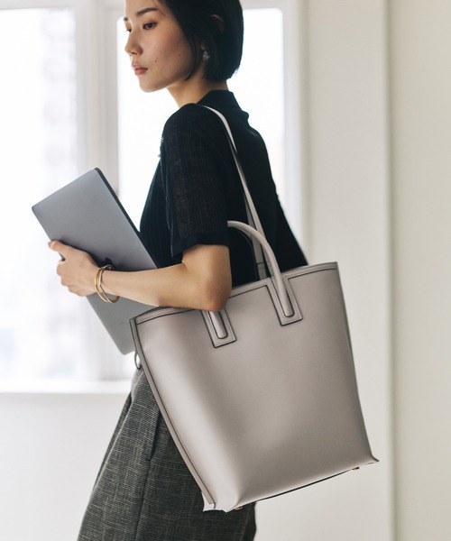 E'POR(エポール)の「【E'POR】【WEB限定】Ree BAG Large/A4対応・通勤・軽量・26SS(トートバッグ・レディース・ブラック/ラベンダー/グリーン系その他/ベージュ/ライトグレー・FREE)」の3枚目の写真